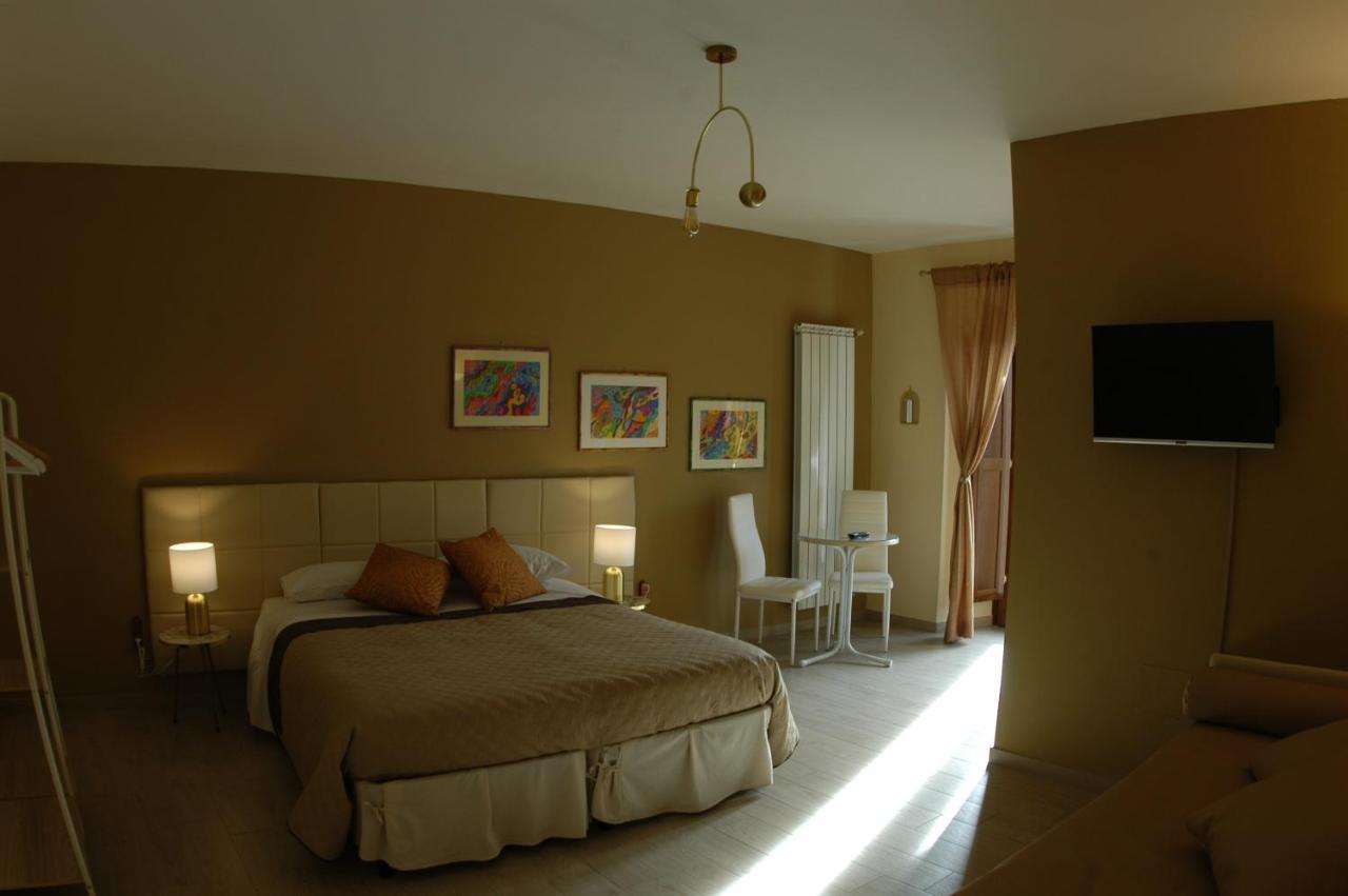 Dimora Offidius Bed and Breakfast LʼAquila Exteriör bild